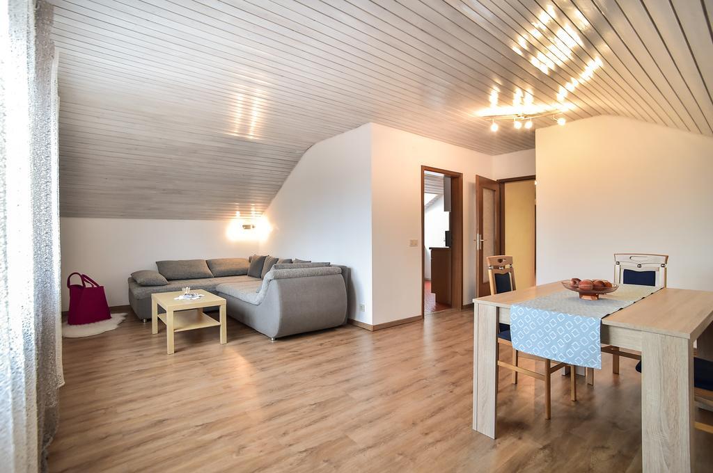 Appartement/Ferienwohnung Metzingen  Eksteriør billede